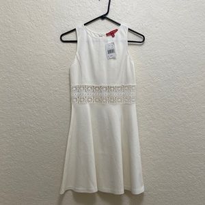 Saks Fifth Avenue Ivory Dress size Small